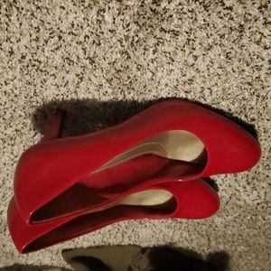 Size 8 red heels